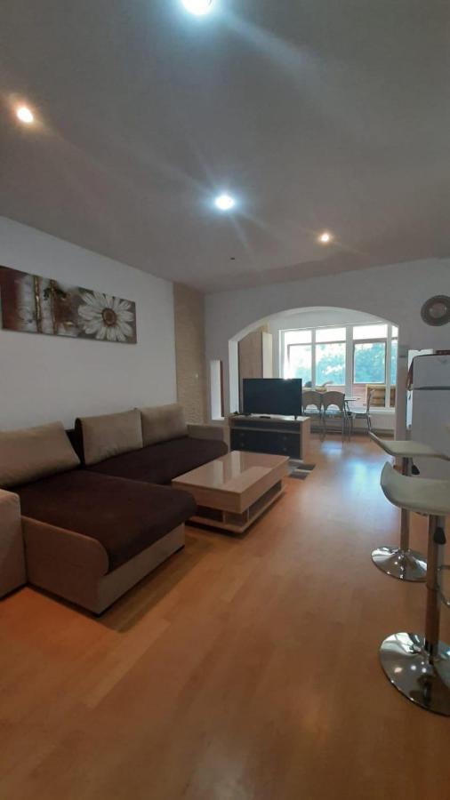 Monik Apartament Sinaia Exterior photo